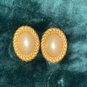 Elegant Gold and Cream Earrings